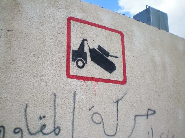 Graffiti Tank von Banksy