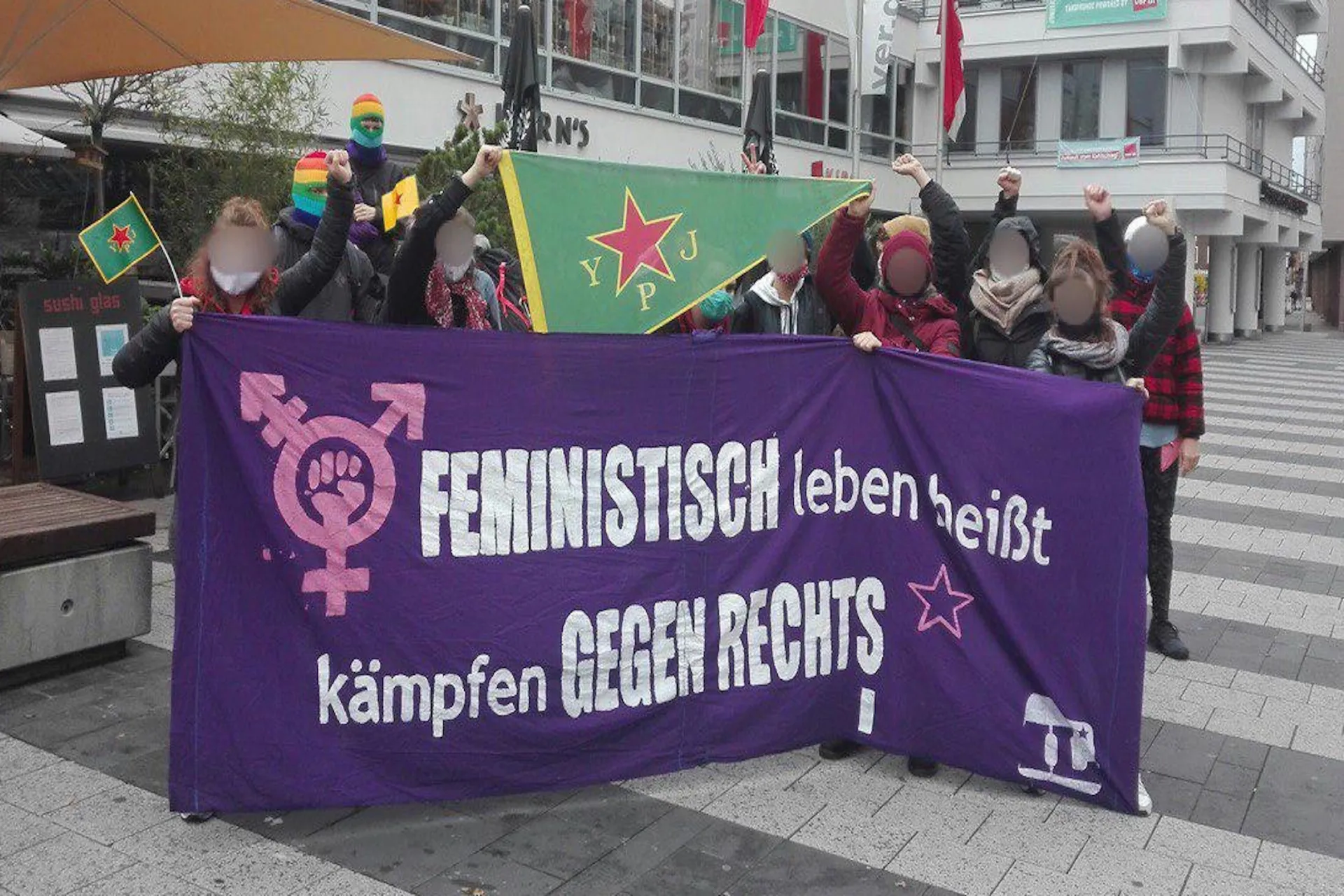 Feministisch leben heißt kämpfen gegen Rechts!