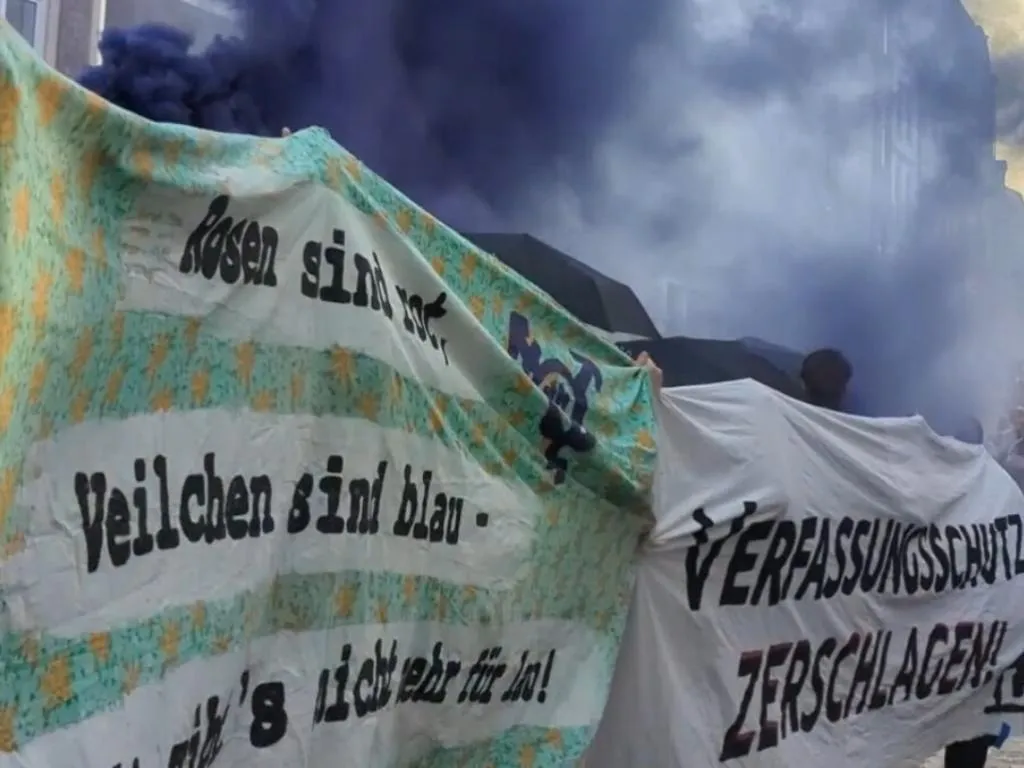 Banner VS Zerschlagung