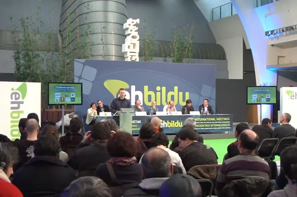 "Troika Go Home”-Konferenz der baskischen Linkspartei Bildu.
