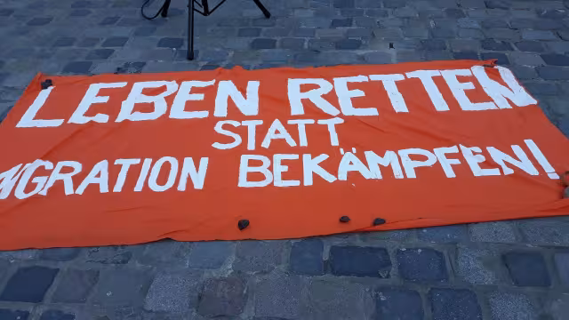 Transparent: Leben retten statt Migration bekämpfen!