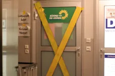 Verrammelte Tür zu Grünen-Büro