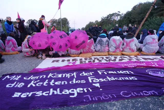 feministische Blockade von "Rheinmetall entwaffnen"