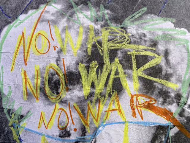 No War Graffiti 