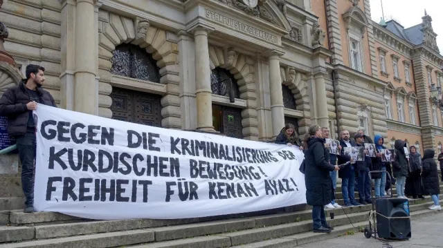 Freiheit für Kenan! Demonstration vor dem Gericht in Hamburg