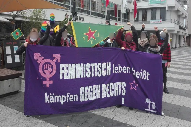 Feministisch leben heißt kämpfen gegen Rechts!