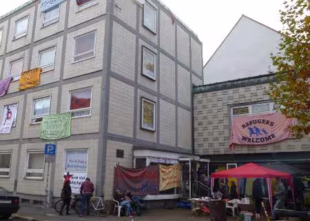 Transparente an einem Haus
