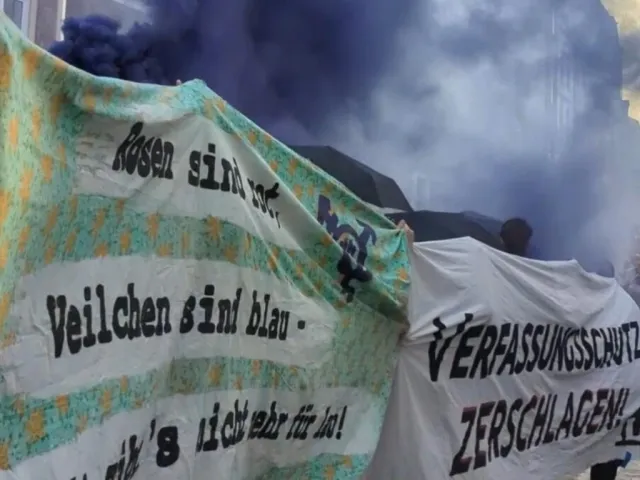 Banner VS Zerschlagung